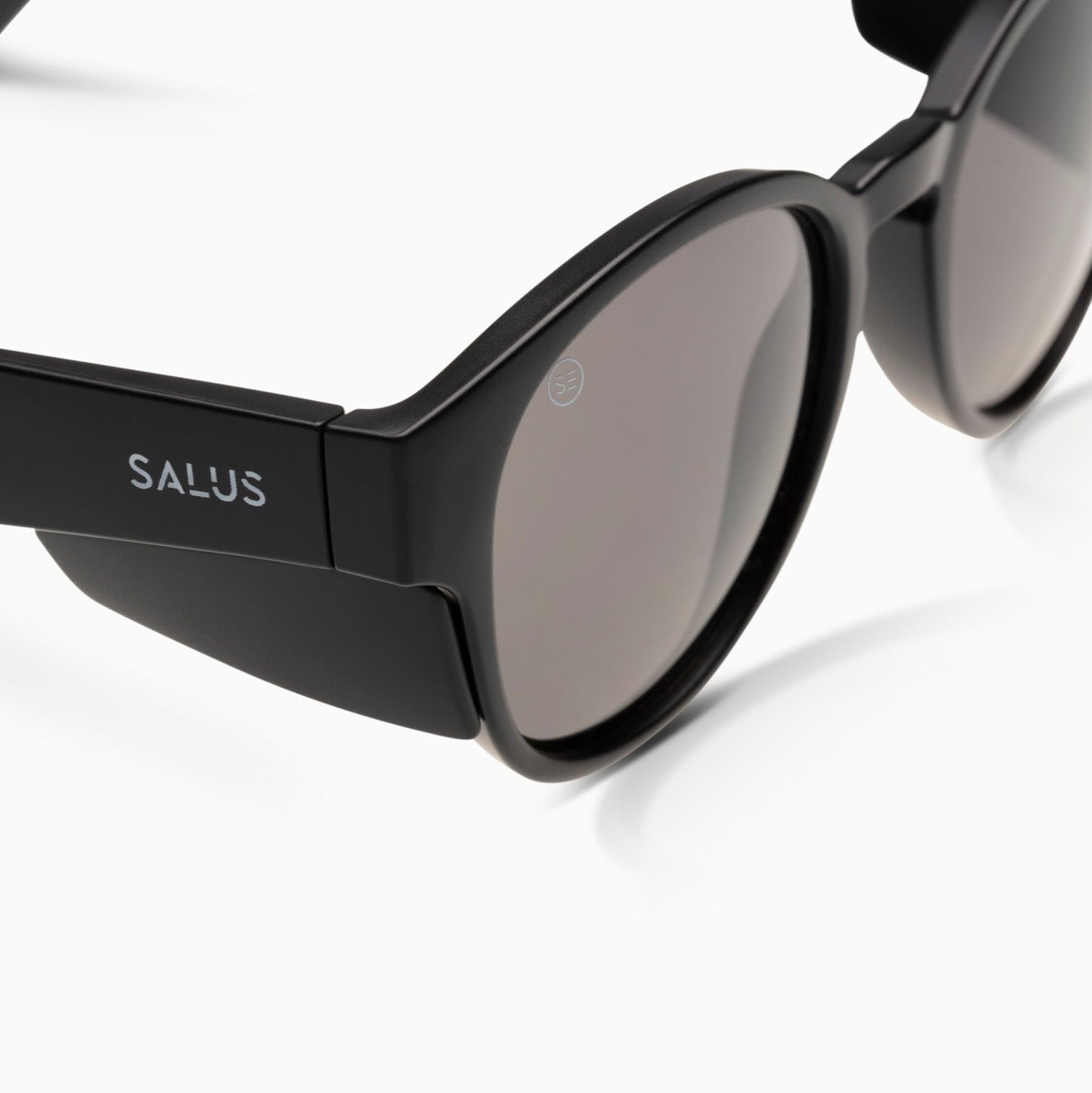 Flux - All Black Frame - Polarised Lens